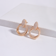 Aretes en oro amarillo 18k con colgadores entrelazadas con brillantes For Cheap